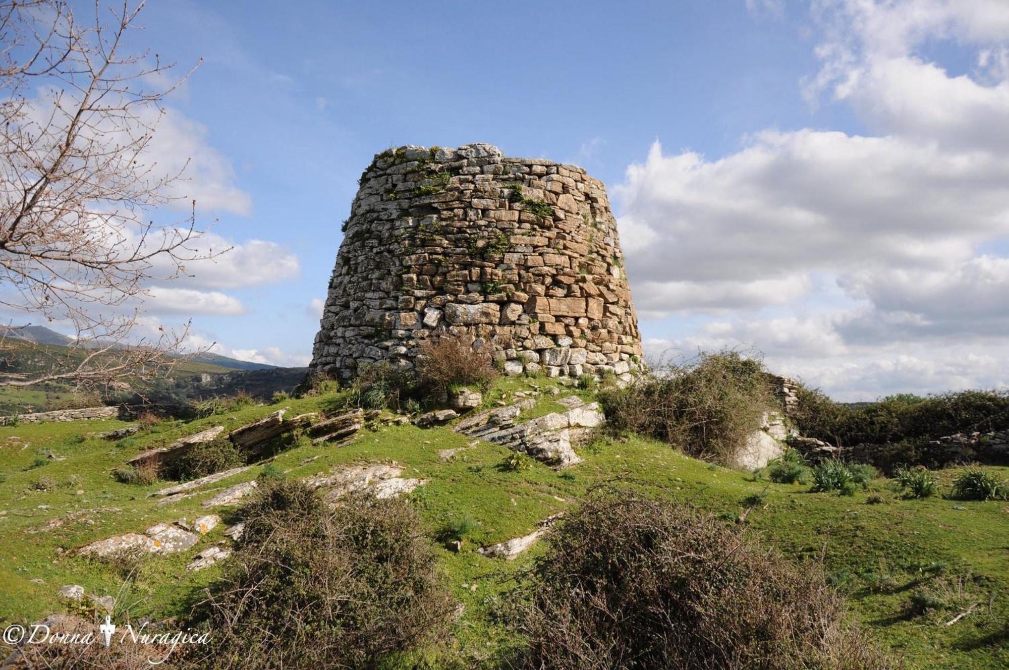 S'Antiga Inn, Centro Storico Ed Escursionismo In Sardegna Seùlo 外观 照片